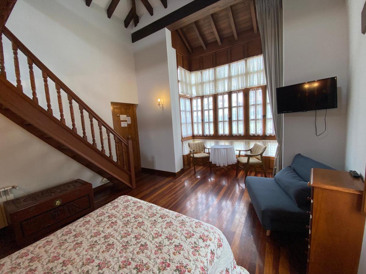 La De Hotel Abanillas